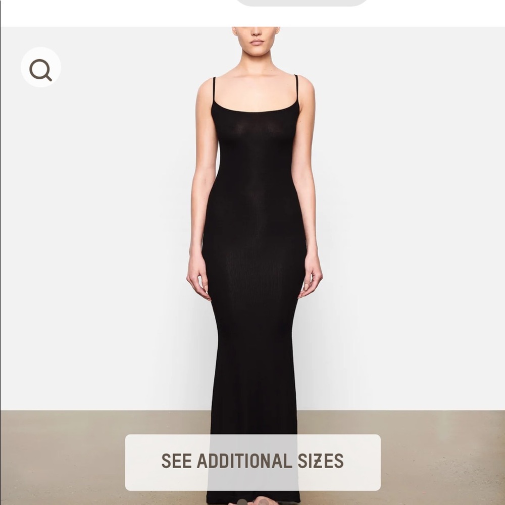 SKIMS Dress SIZE XS!!!!